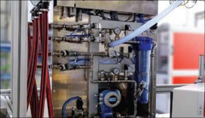 圖中為氣候板模組(Climate Plate Module),其設計可精準模擬不同溫度條件,幫助測試電池在極端環境中的性能表現,確保電池在各種應用場景下的穩定性與可靠性,滿足嚴苛的品質要求。